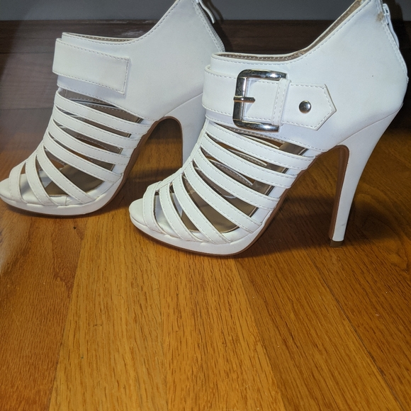 Heels - Picture 2 of 2
